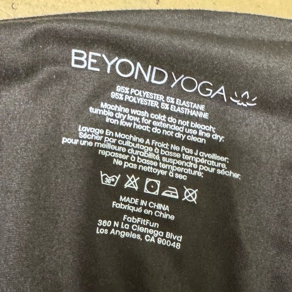 Beyond Yoga Pocket Infinity Scarf - Picture 5 of 6